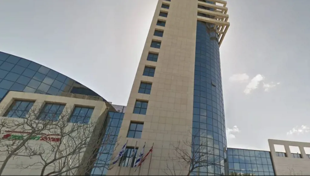 انفجار قنبلة يدوية أمام منزل السفير النروجي لدى اسرائيل