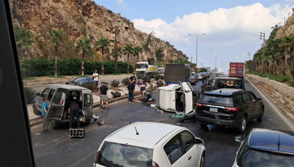 ضحية في حادث سير مروع على أوتوستراد طبرجا (صور)