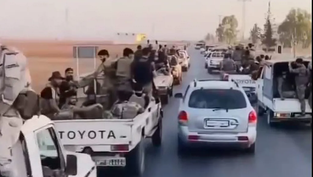 الجيش السوري يتحرك من ثكنات في حلب باتجاه خطوط التماس مع "قسد" (فيديو)