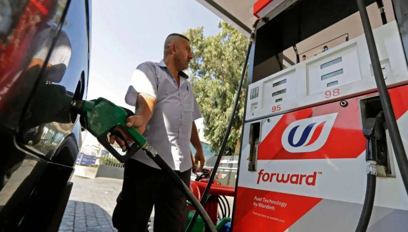 البنزين يلتهم الراتب... والحدّ الأدنى للأجر يساوي تكاليف النقل!