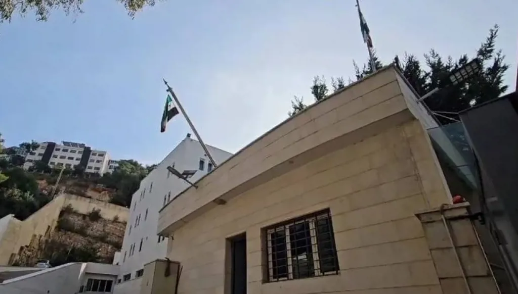 لا سفير لسوريا في لبنان