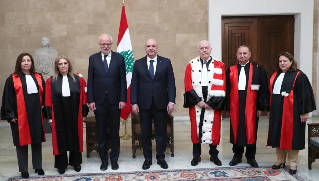 نزع السلاح يحرّك التباينات داخل الحكومة  إسرائيل تهدد الشويفات والمرفأ "يبدّد" التشكيك