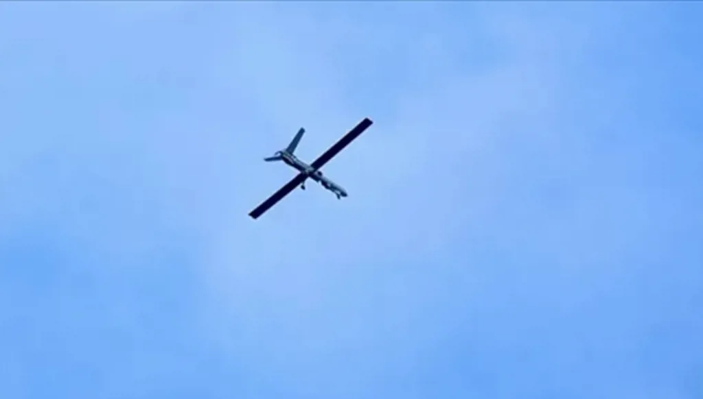 مسيرات اسرائيلية تجبر عناصر الدفاع المدني والجيش اللبناني على الانسحاب من خراج كفركلا