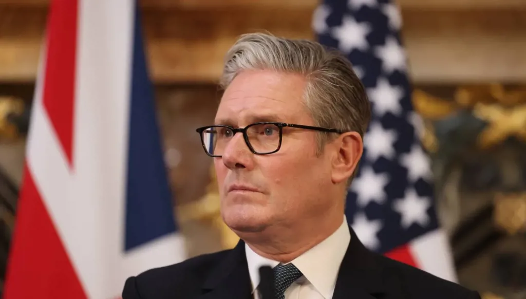 ستارمر يرفض "الخضوع" لضغوط ترامب للانضمام للحرب في الشرق الأوسط