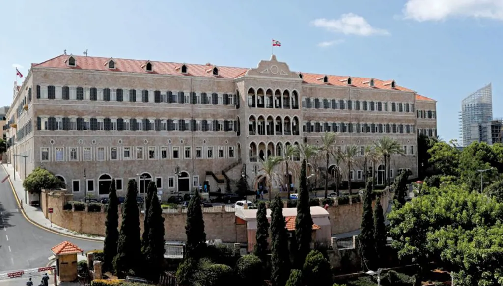 "شيطنة" الحزبيين تحرُمهم التوزير