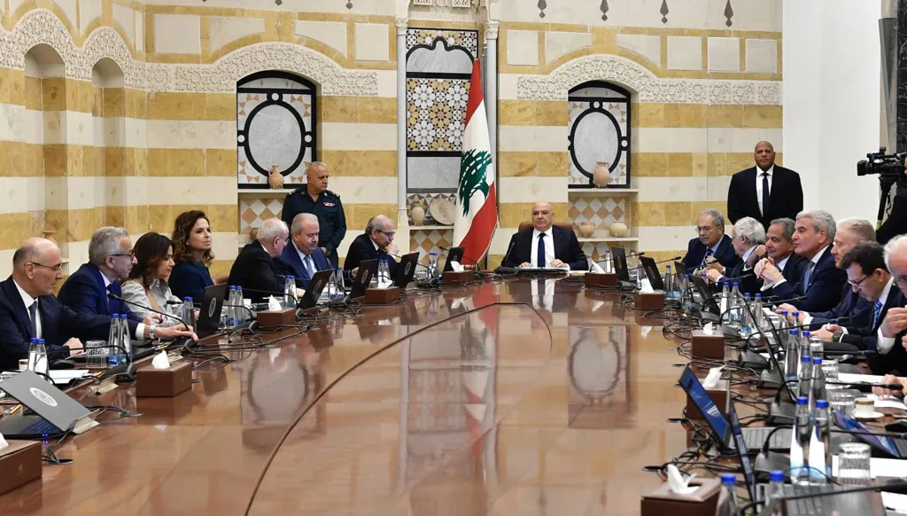 وزيرة تشكو من تعقيدات كبيرة