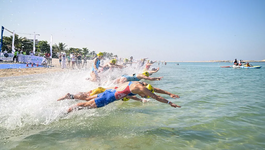 فالنتينا رِياسوفا تفوز في دبي بلقب أول ترايثلون نسائي بالعالم