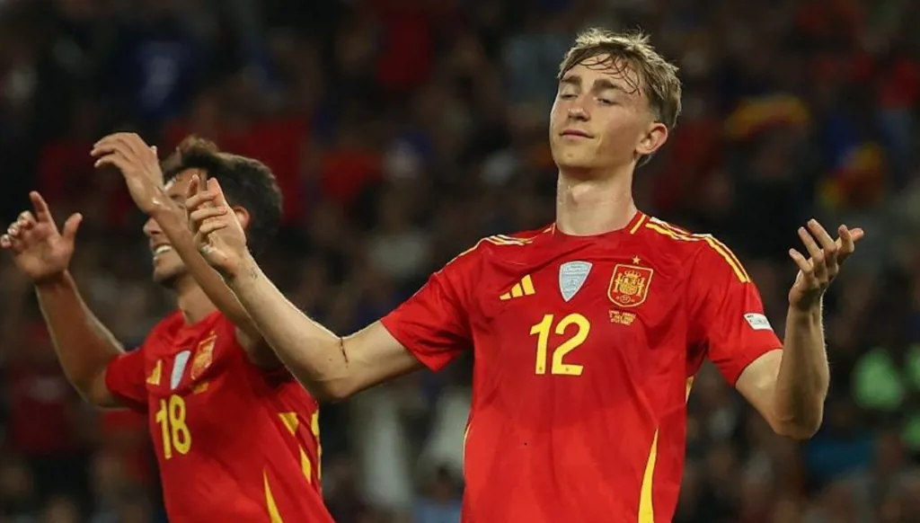 هويسن يتصدر قائمة أغلى 10 مدافعين في تاريخ ريال مدريد