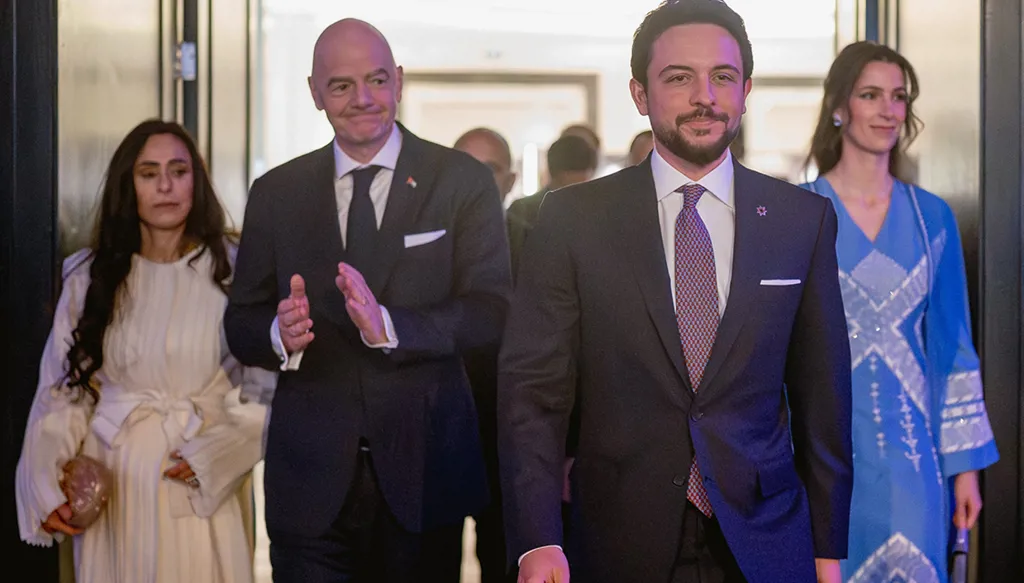 رسالة دعم من الأمير الحسين للاعبي المنتخب الأردني (فيديو)