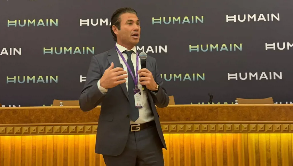 "هيوماين" تطلق منتجها للذكاء الاصطناعي وتمهد لتعاون مع عمالقة التكنولوجيا