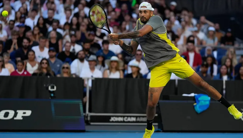 نيك كيريوس يفجر مفاجأة لعشاقه