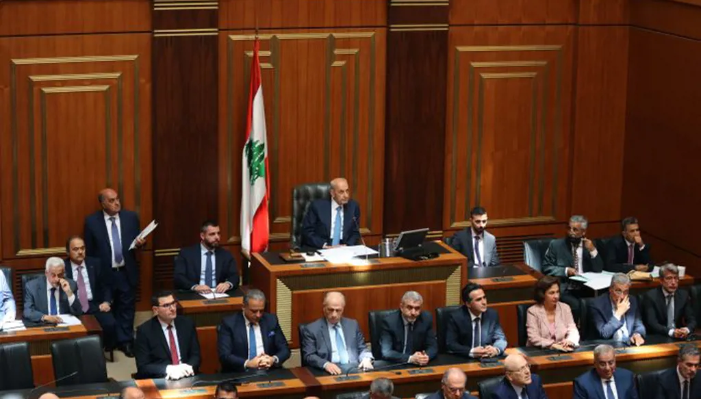 جلسة الخميس أطول من 24 ساعة ومخاض متعثّر للانتخاب