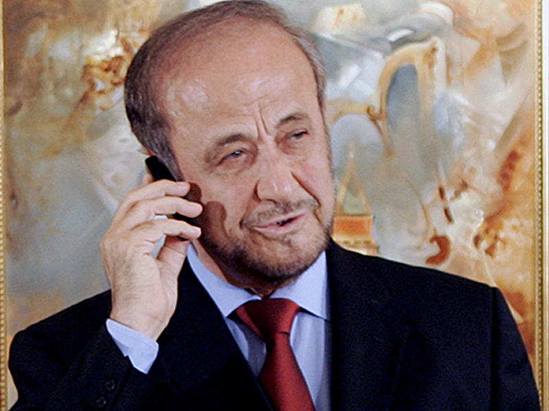 رفعت الأسد (أرشيفية).