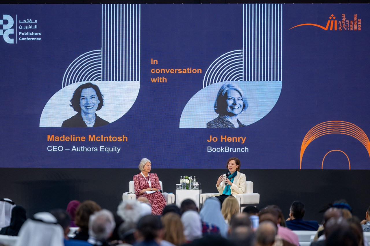 مادلين ماكنتوش، المؤسِّسة المشاركة والرئيسة التنفيذية لشركة أوثورز إكويتي.