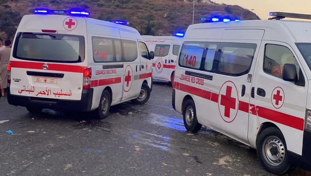جرحى في حادث سير مروع على أوتوستراد البالما (صور وفيديو)