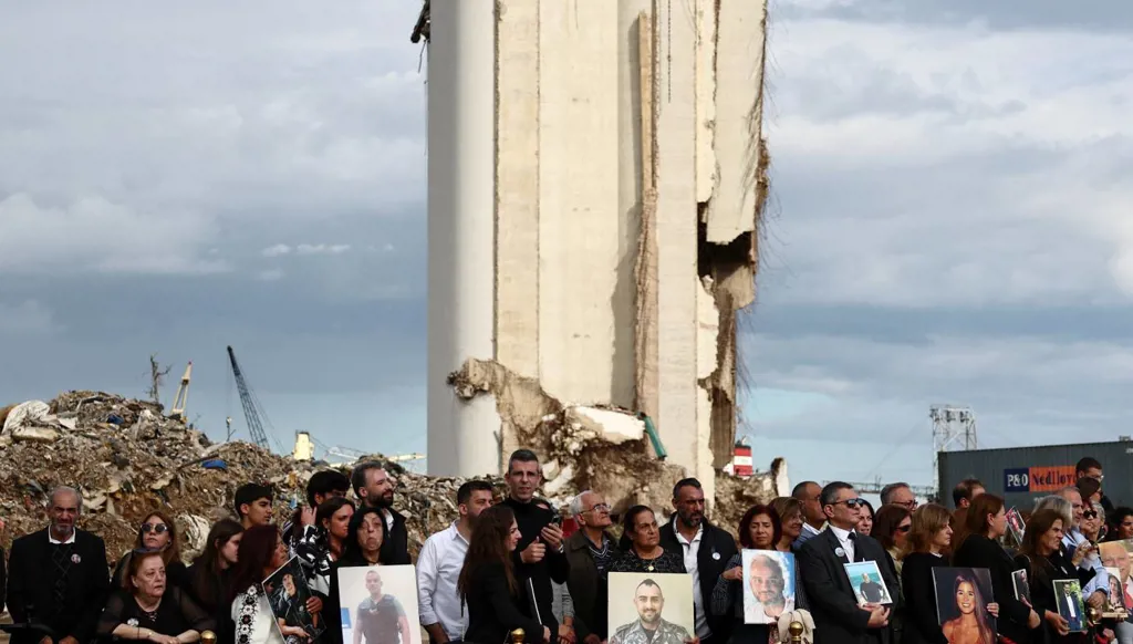 بعد إلغاء الإعدام... عازوري يدعو لبنان إلى طلب استرداد مالك سفينة نيترات المرفأ