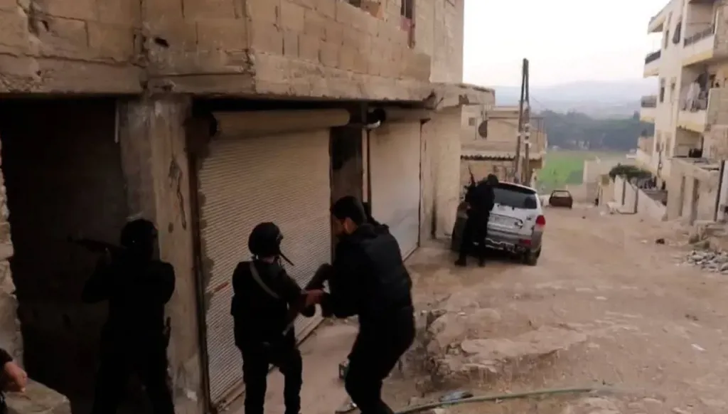 سوريا تعلن تفكيك خليتين لـ"داعش" في حلب... مخططات اغتيال واستهداف مسؤولين ومنشآت