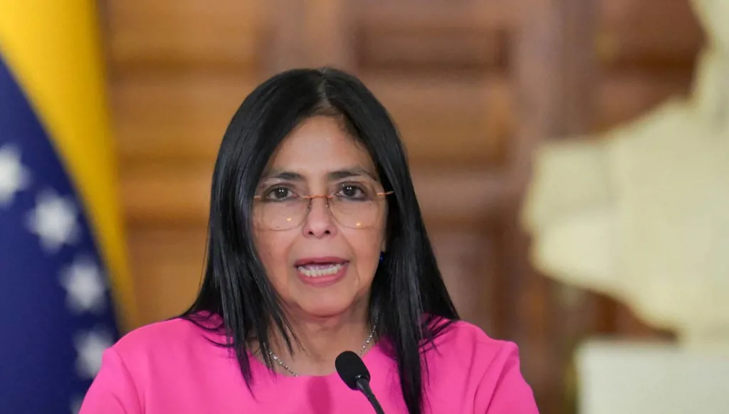 رئيسة فنزويلا بالوكالة لأميركا: كفى أوامر!