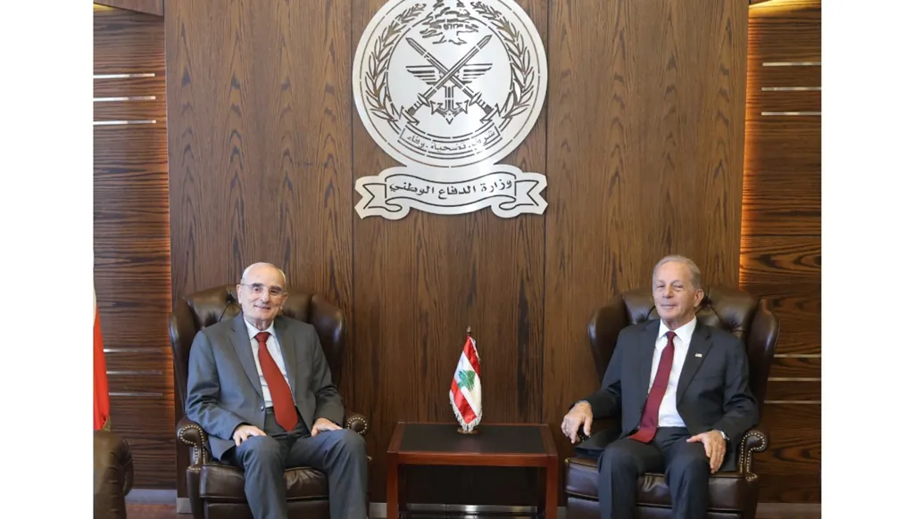 وزير الدفاع اللبناني يبحث مع السفير الأميركي وقف الاعتداءات الإسرائيلية واستكمال مفاوضات واشنطن