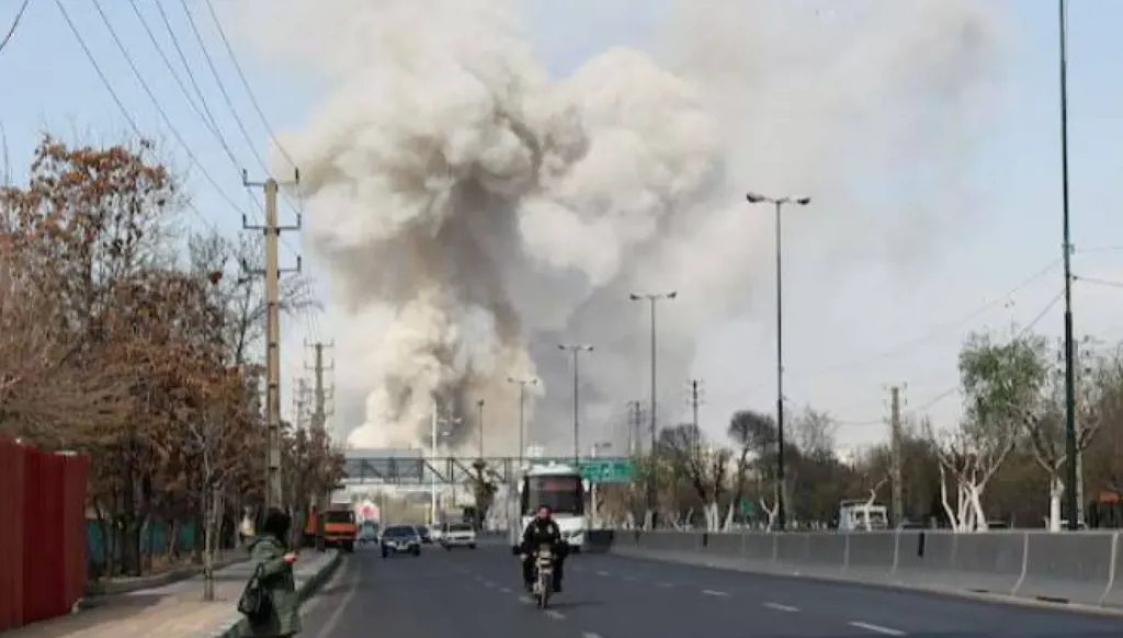 غارات تستهدف منطقة نور الإيرانية… وتدمير 16 سفينة في هجوم أميركي–إسرائيلي