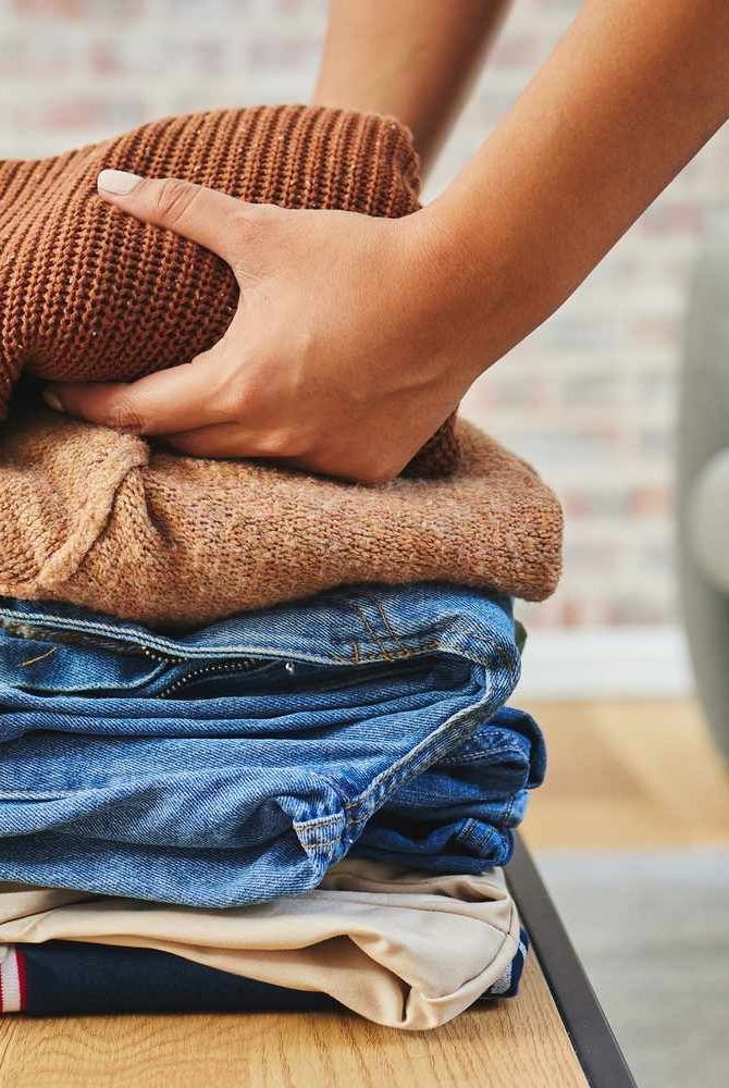 التبرّع بالملابس (Pinterest)