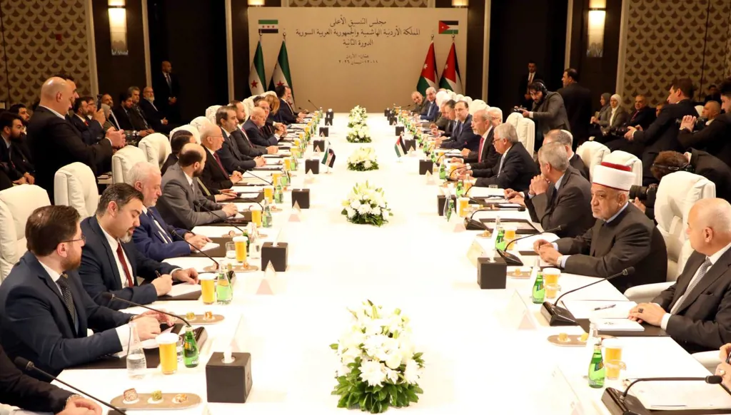 عمّان ودمشق: تقارب ثنائي أم تموضع في خرائط العبور؟