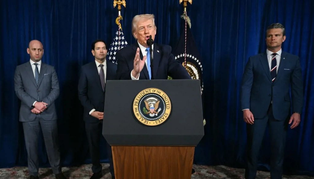 ترامب متحدثاً في مؤتمر صحافي سابق (أ ف ب)