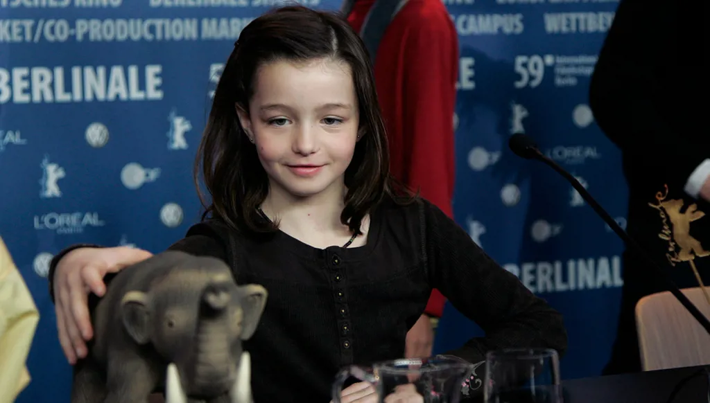 وفاة بطلة فيلم "Mammoth" صوفي نيوايد... هل قتلتها جرعة مخدرات زائدة؟