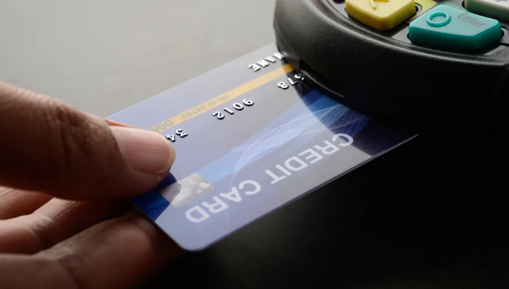 هل تهدد أنظمة المدفوعات المتعددة النموذج الأميركي للدفع بالبطاقة الإئتمانية؟