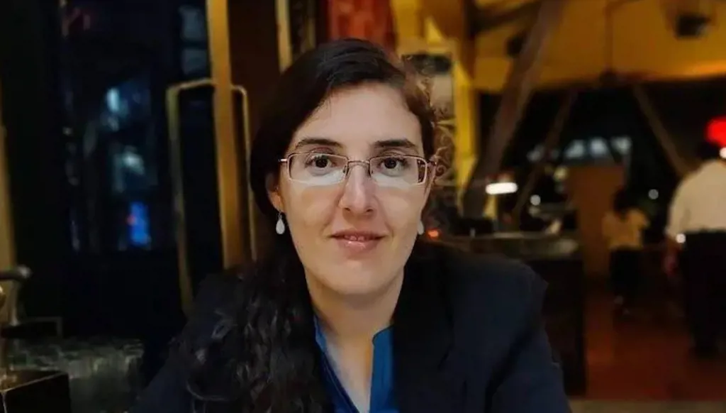 أُفرِج عنها في العراق... من هي إليزابيث تسوركوف؟
