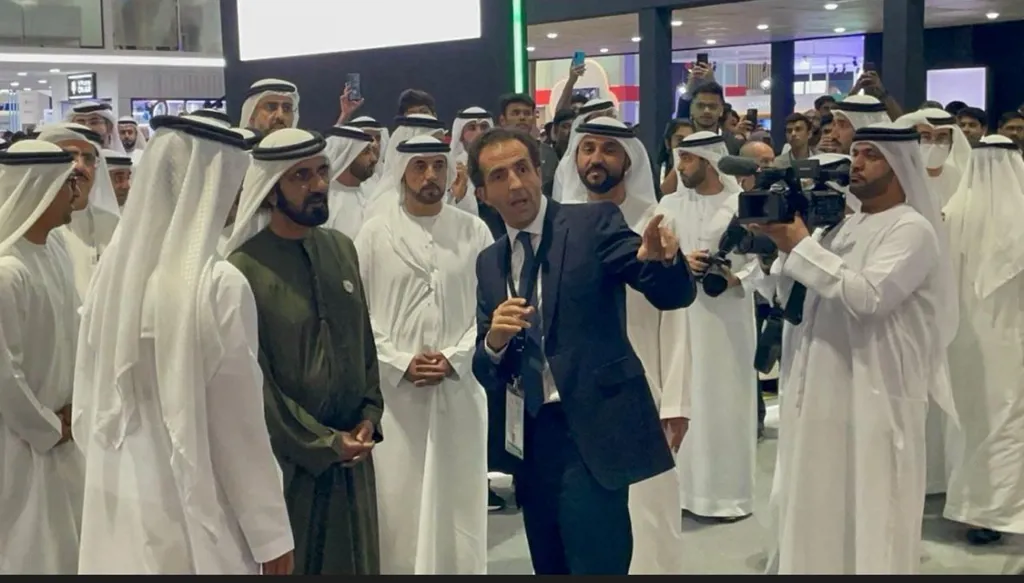 Mohammed bin Rashid Al Maktoum and Microsoft MEA President Naim Yazbeck