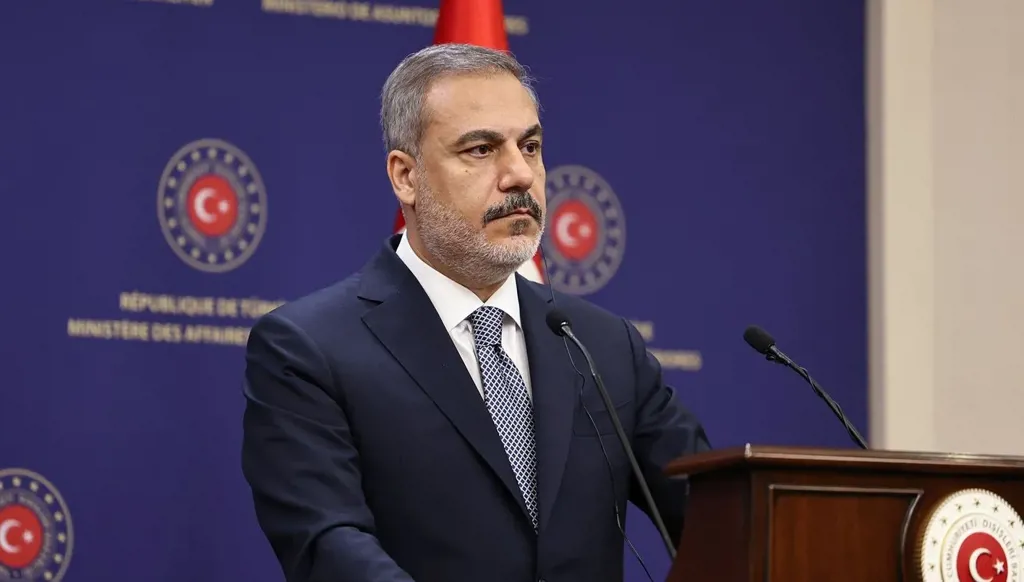 تركيا: وزيرا الخارجية والدفاع ورئيس المخابرات يزورون دمشق