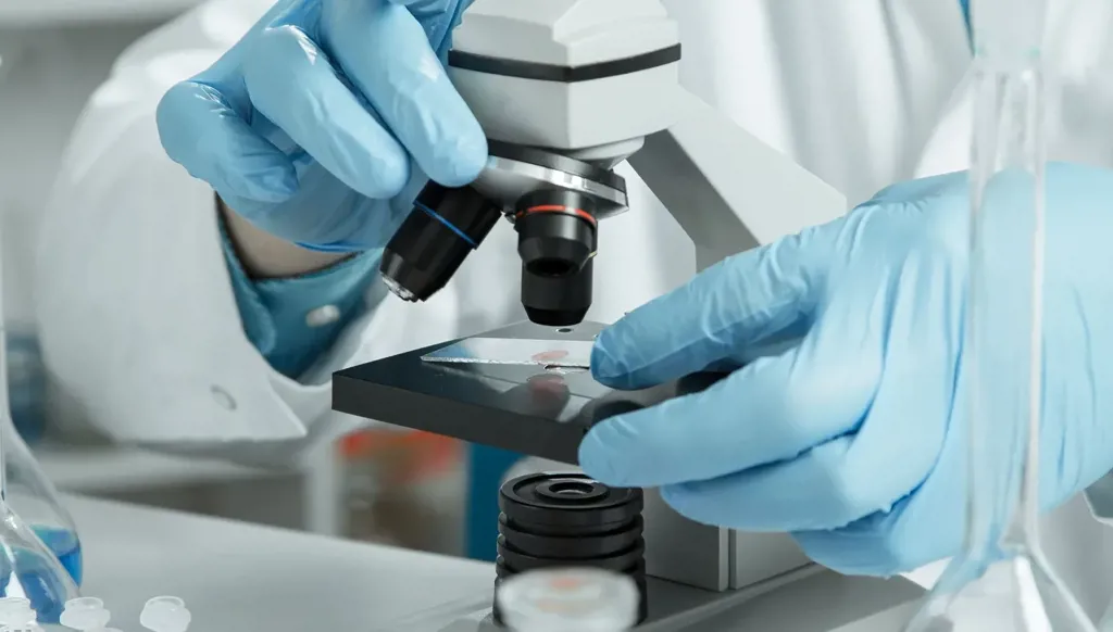 إلى فوضى المختبرات؟