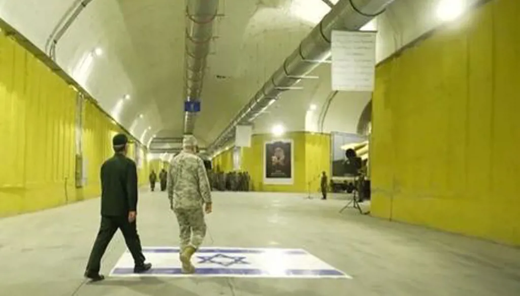 مسح العلم الأميركي من تحت أقدام الجنود الإيرانيين... رسالة إيرانية إلى واشنطن في ذروة التوتر