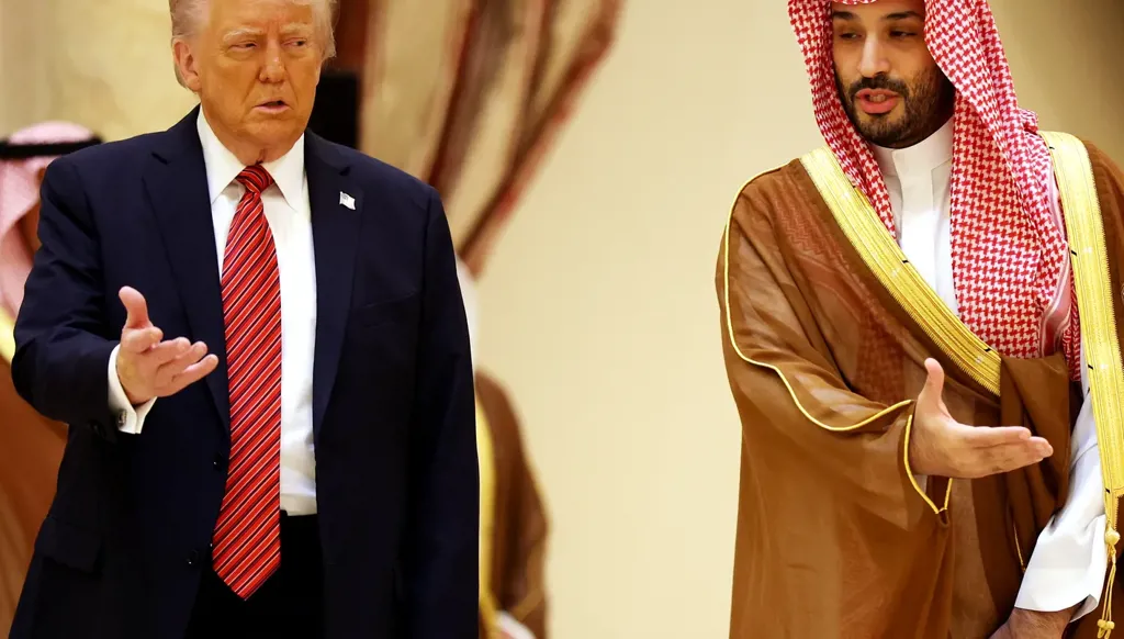 "أكسيوس": ترامب يطالب ولي العهد السعودي بالتطبيع الفوري... ونتنياهو يهدد "الصفقة الكبرى"