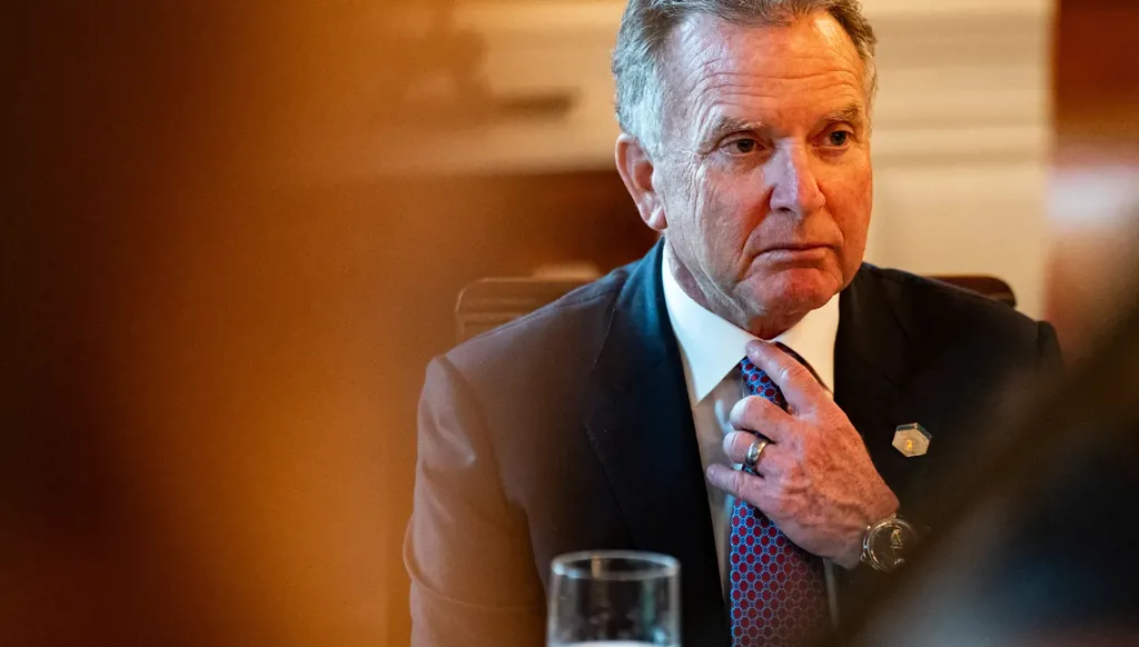 قمة حاسمة في ميامي: واشنطن تضغط لتنفيذ "المرحلة الثانية" من اتفاق غزة