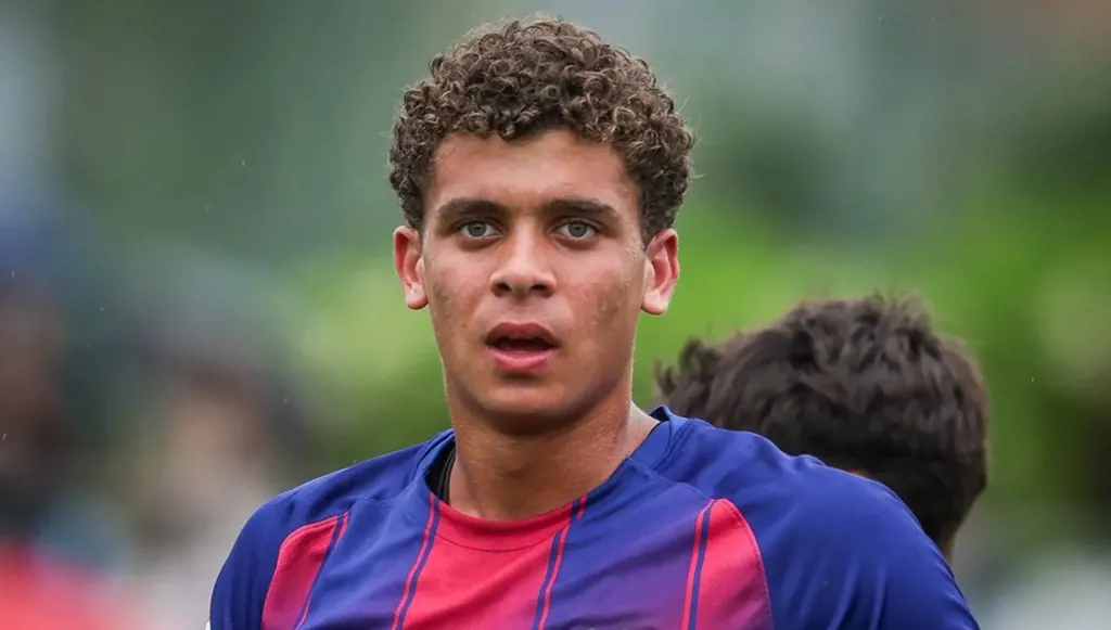 لقطة حمزة عبد الكريم تشعل التفاعل بعد نهائي برشلونة وريال مدريد