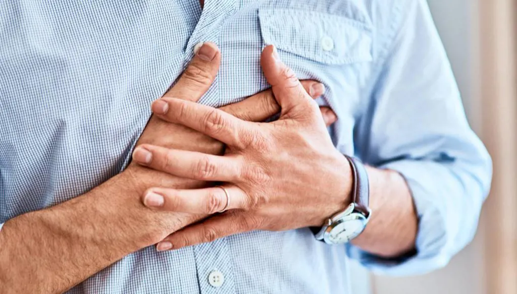 هل يرتبط تسارع نبضات القلب بمشكلة خطيرة؟