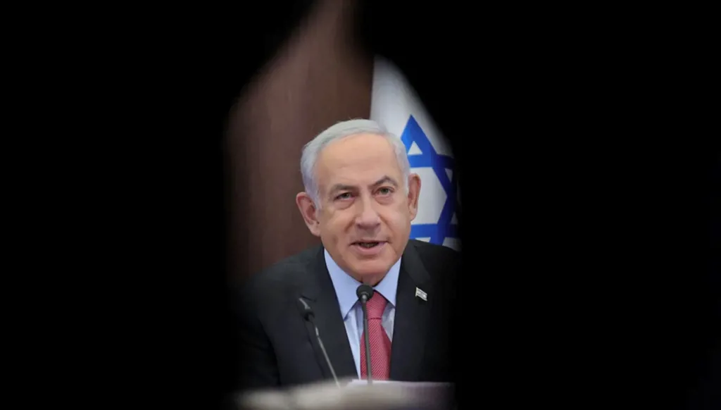 نتنياهو: ندمّر المصانع الإيرانية ونواصل استهداف القيادات