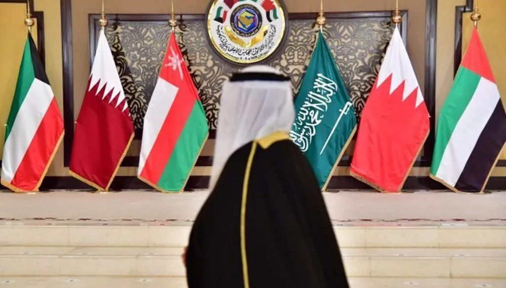 الاقتصاد الخليجي وأميركا: شراكة استراتيجية تبعد شبح الرسوم الجمركية