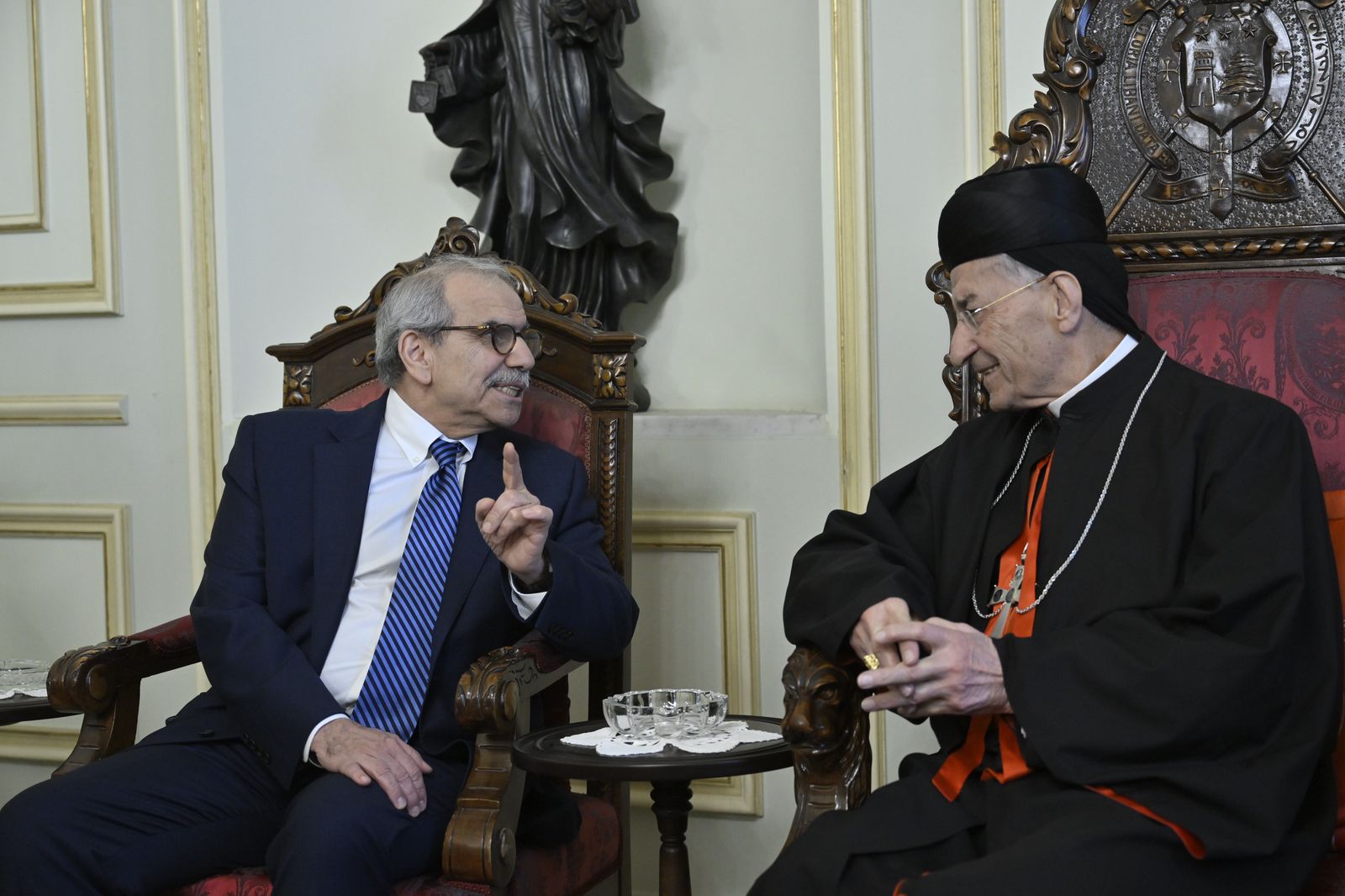 الراعي يستقبل سلام (تصوير نبيل اسماعيل).