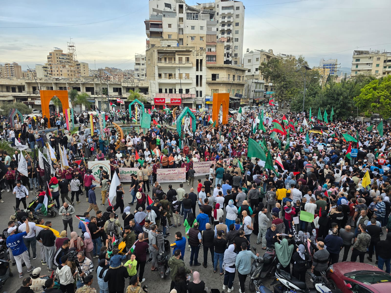 مسيرات تجوب مدينة صيدا