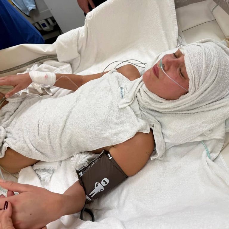 بيلا حديد في المستشفى (مواقع)