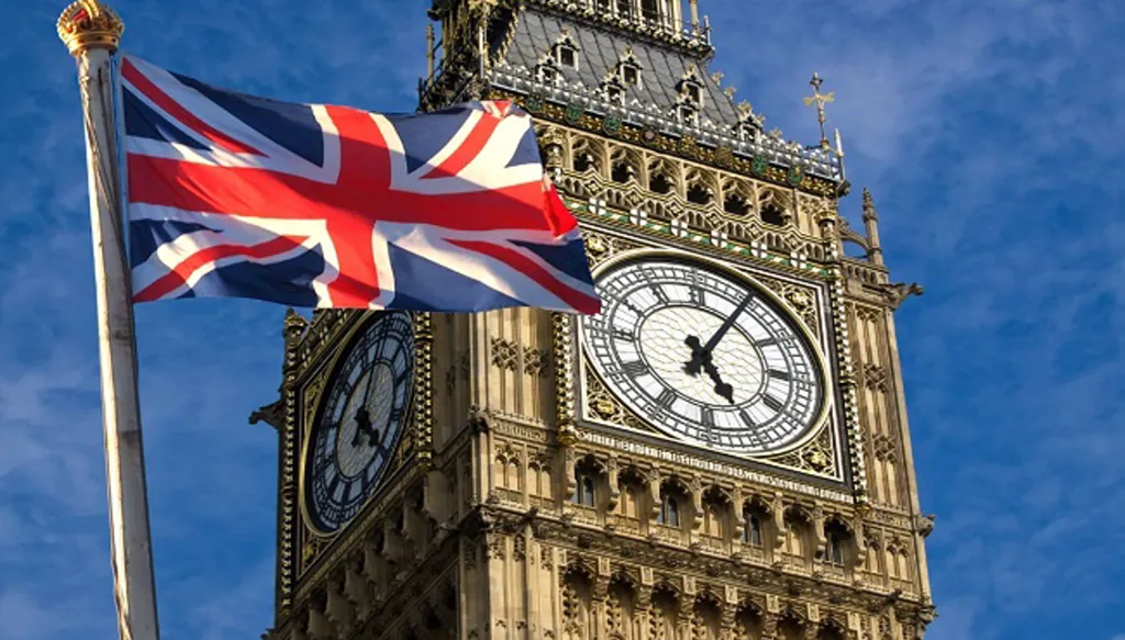 بريطانيا تفرض عقوبات جديدة على مسؤولين روس