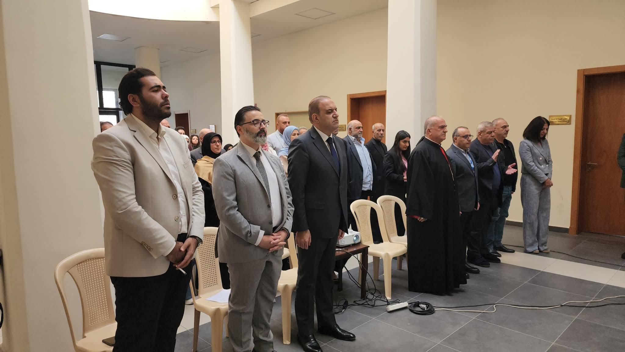 جانب من الحضور بالمؤتمر في بلدية بعلبك (لينا اسماعيل).