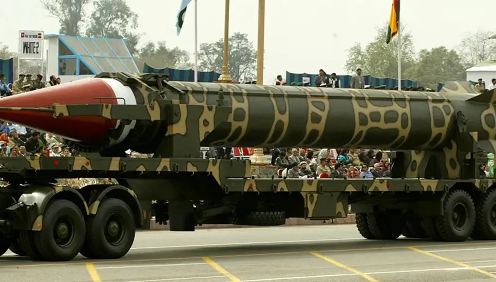 كيف قد يساهم ترامب بزيادة المهتمين بتطوير أسلحة نووية؟