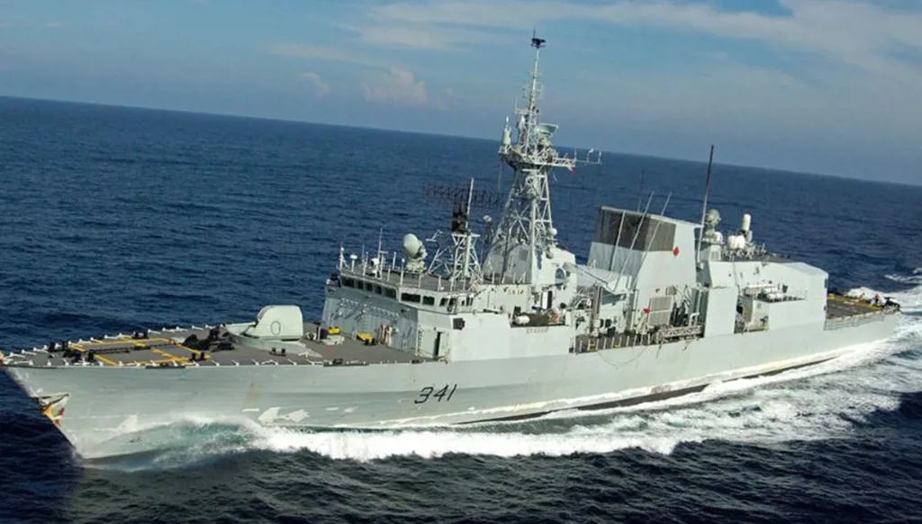 الصين تندد بعبور سفينة حربية كندية مضيق تايوان: تثير التوترات