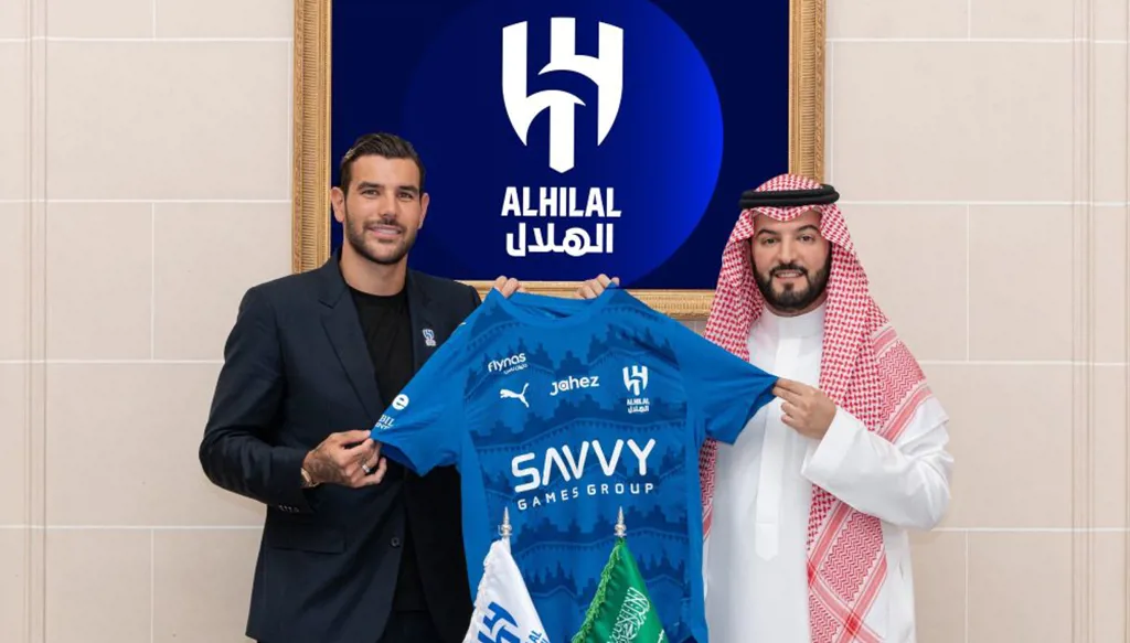 ثيو هيرنانديز يتصدر التشكيلة المثالية لأغلى نجوم الدوري السعودي
