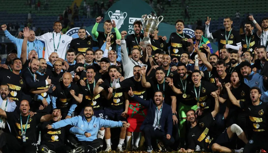 بيراميدز يصنع التاريخ بعد التتويج الأول بكأس السوبر الأفريقية