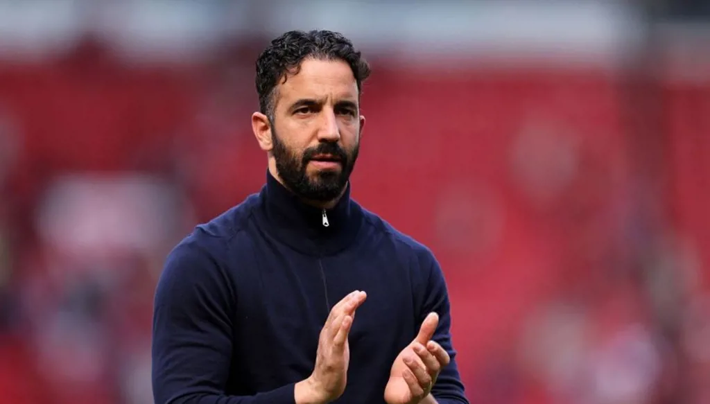 أموريم يفتح الباب أمام عودة اللاعبين المستبعدين في مانشستر يونايتد